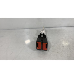 Attache ceinture arriere droit FORD FOCUS 3