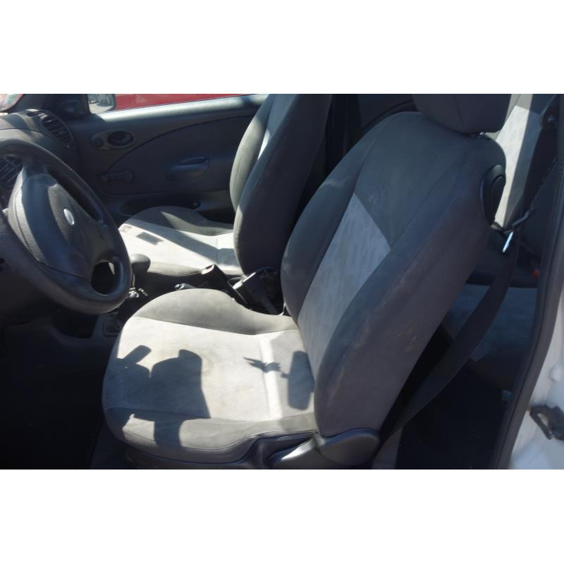 Feu arriere principal gauche (feux) FORD FIESTA 4 Photo n°14
