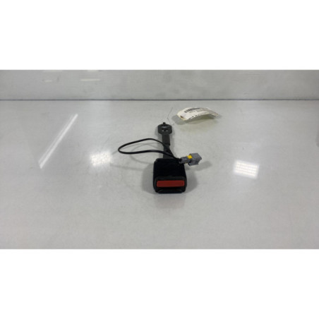 Attache ceinture avant droit PEUGEOT 2008 1 Photo n°1