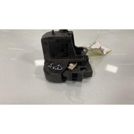 Serrure avant droit RENAULT SCENIC 1