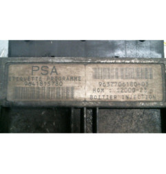 Calculateur moteur PEUGEOT 206