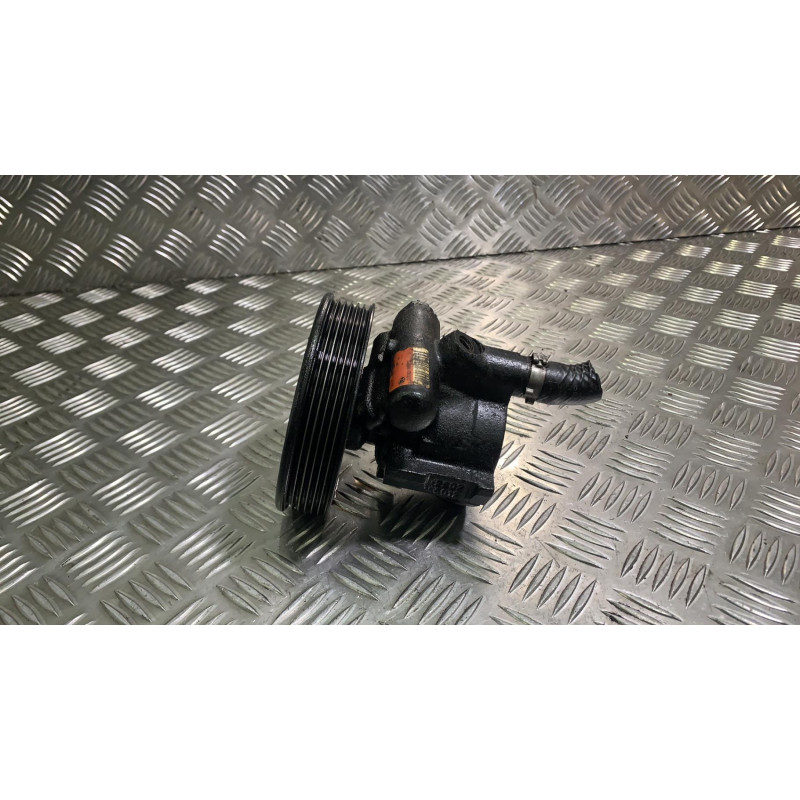 Pompe de direction CITROEN C8 Photo n°1