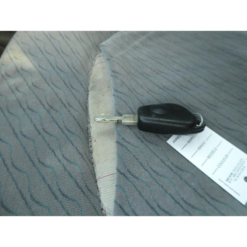 Serrure de coffre PEUGEOT 406 Photo n°4