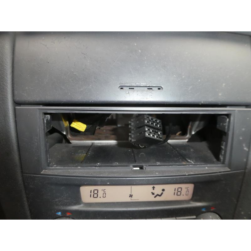 Traverse superieure RENAULT LAGUNA 2 Photo n°4