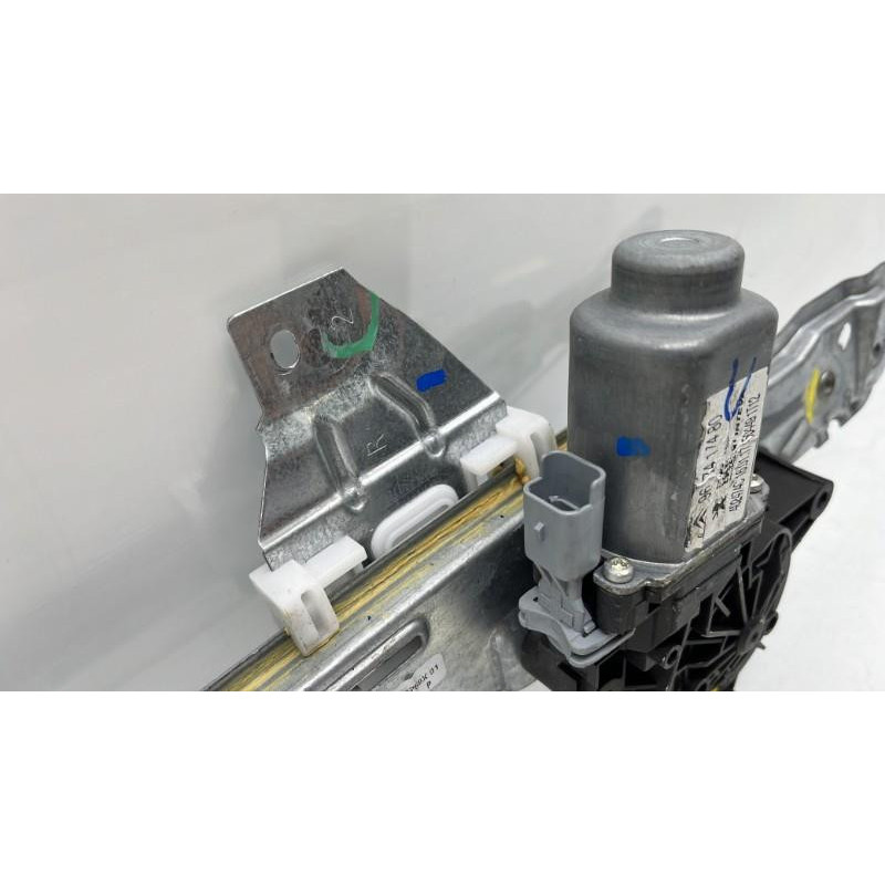 Leve vitre electrique arriere droit CITROEN C-ELYSEE Photo n°8