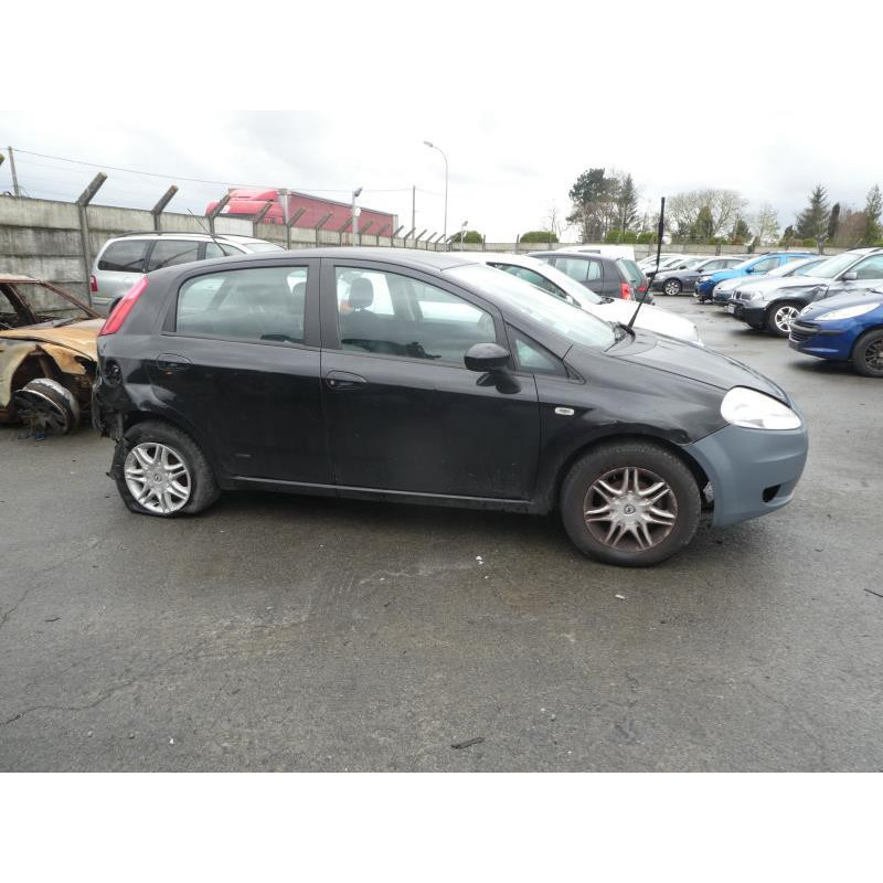 Porte arriere gauche FIAT GRANDE PUNTO Photo n°3