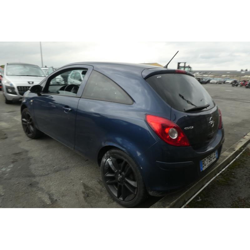 Leve vitre electrique avant gauche OPEL CORSA D Photo n°13