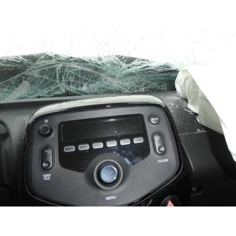 Trappe d'essence CITROEN C1 2 Photo n°8
