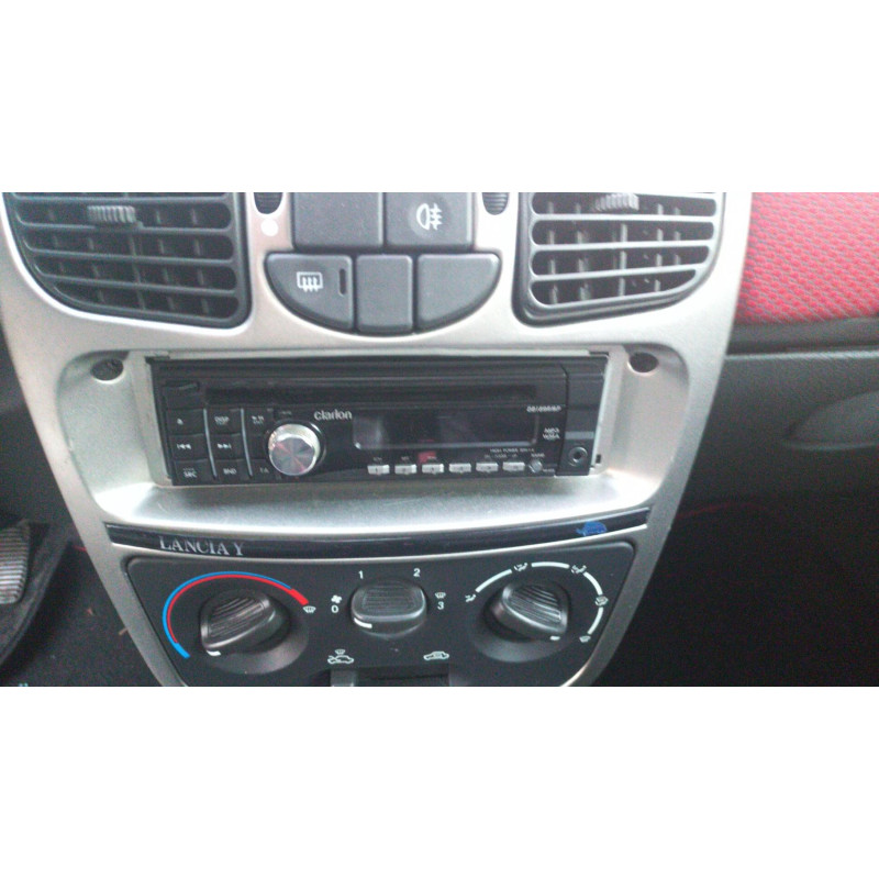 Plage arriere LANCIA YPSILON 3 Photo n°9