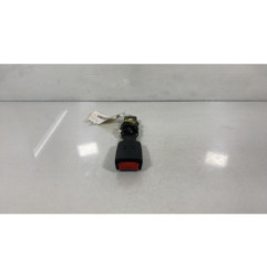 Attache ceinture avant droit NISSAN PRIMERA 4 Photo n°1
