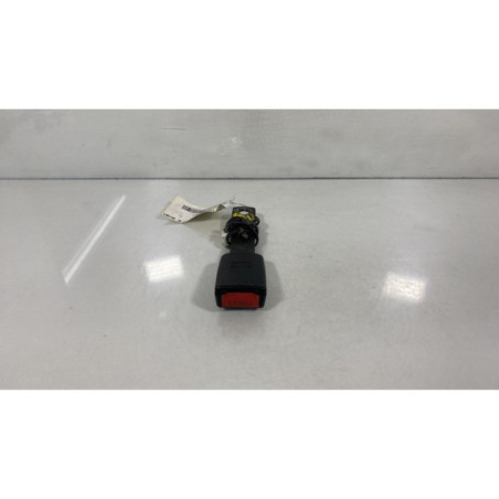 Attache ceinture avant droit NISSAN PRIMERA 4 Photo n°1