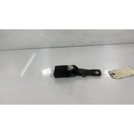 Attache ceinture avant gauche NISSAN PRIMERA 4