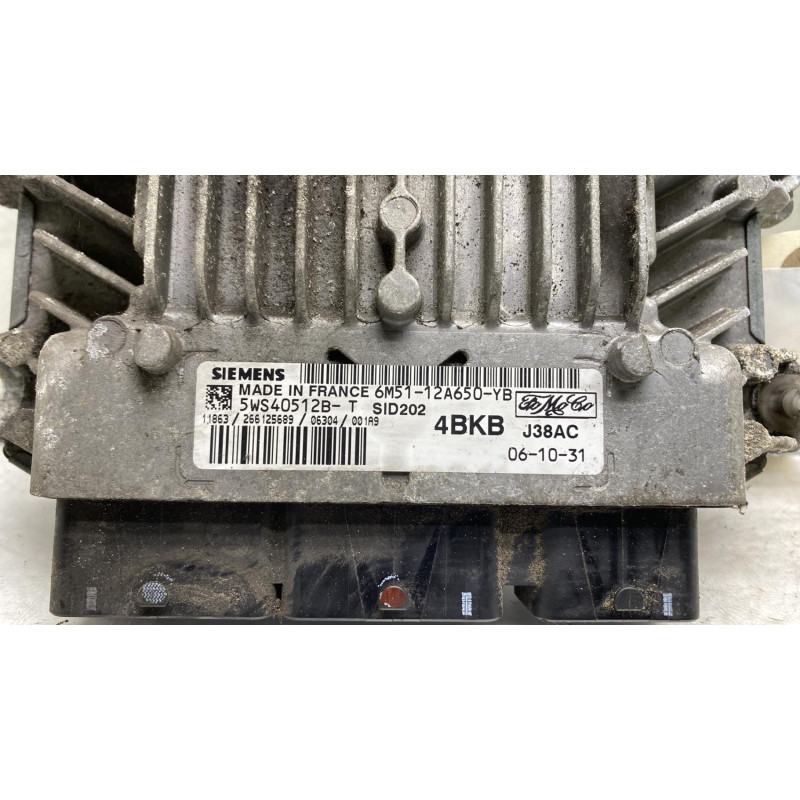 Calculateur moteur FORD FOCUS 2 Photo n°4