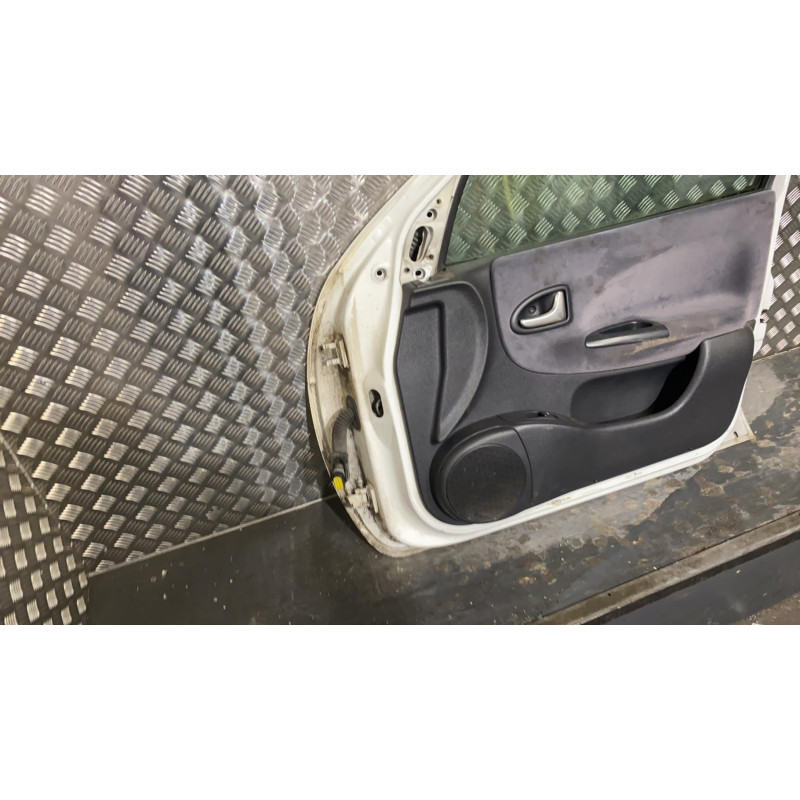 Porte avant droit RENAULT MEGANE 1 Photo n°4