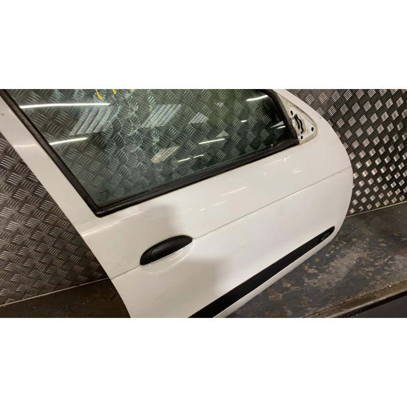 Porte avant droit RENAULT MEGANE 1 Photo n°5