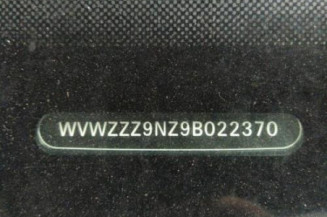 Pretensionneur de ceinture avant droit VOLKSWAGEN POLO 4