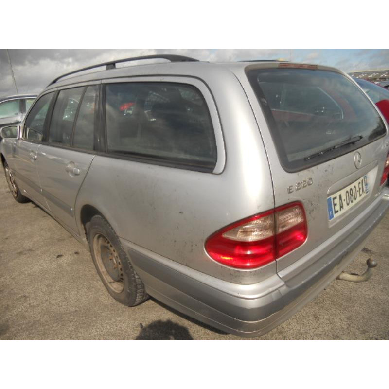 Feu arriere secondaire droit (feux) MERCEDES CLASSE E 210 Photo n°7