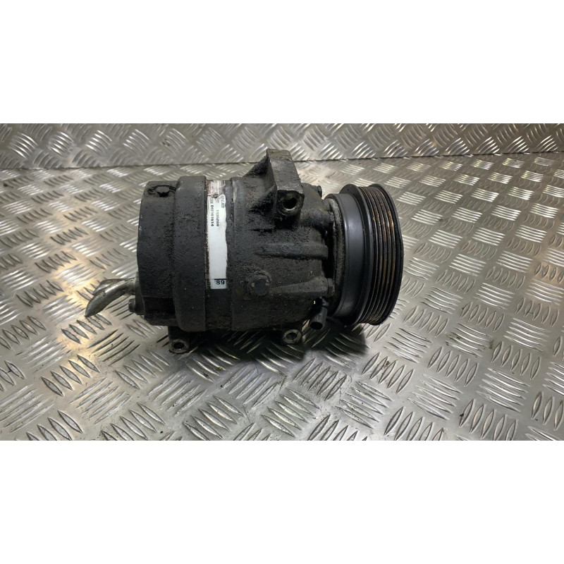 Compresseur clim RENAULT SCENIC 1 Photo n°4