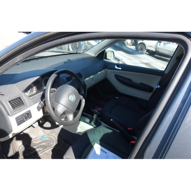 Porte arriere gauche SKODA FABIA 1 Photo n°10
