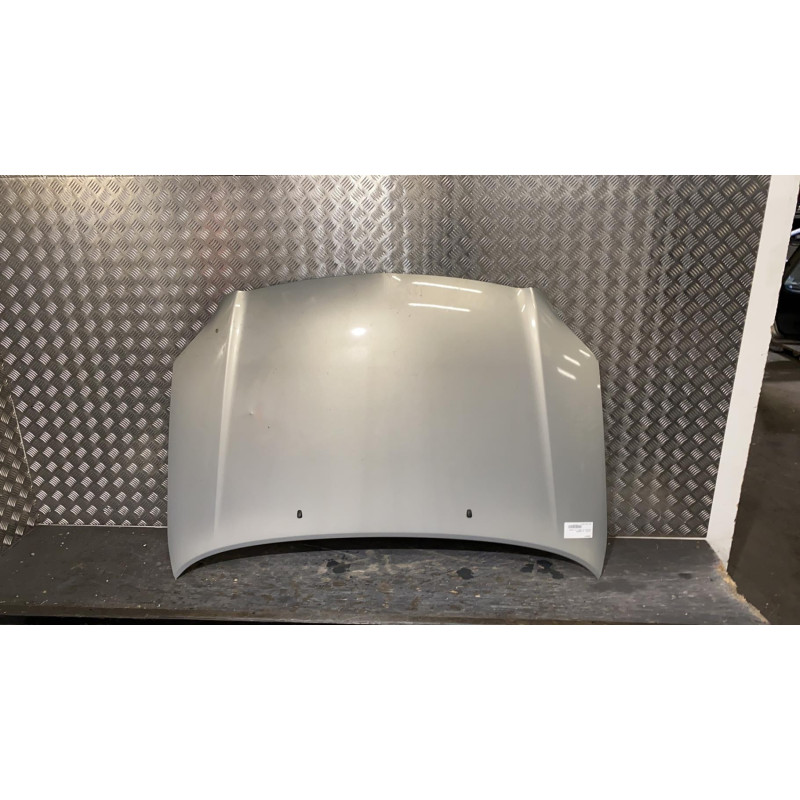 Capot TOYOTA AVENSIS 2 Photo n°4