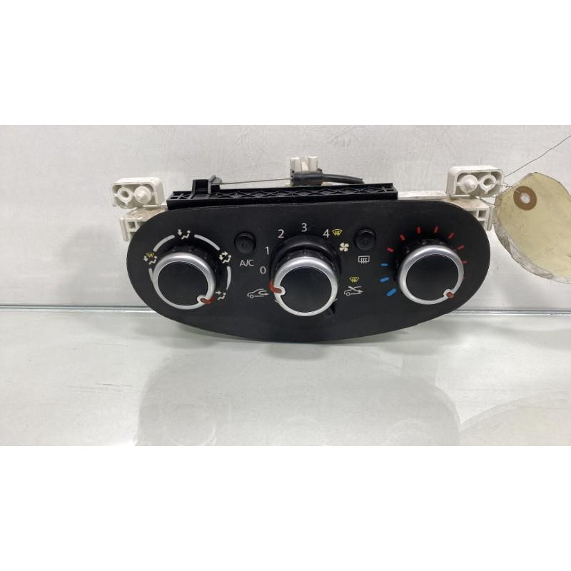 Commande chauffage RENAULT TWINGO 3 Photo n°1