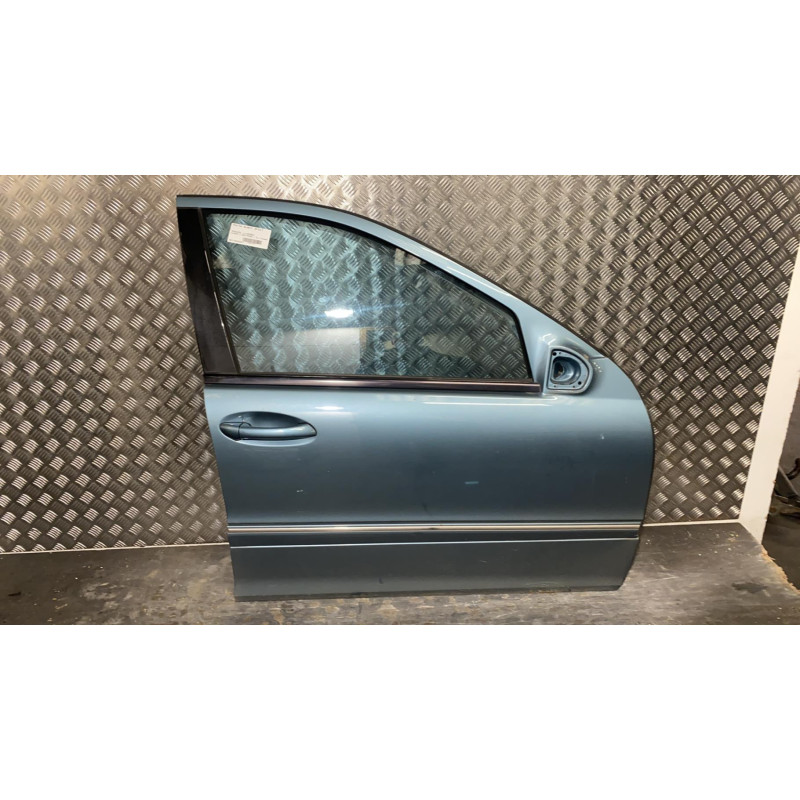 Porte avant droit MERCEDES CLASSE C 203 Photo n°1