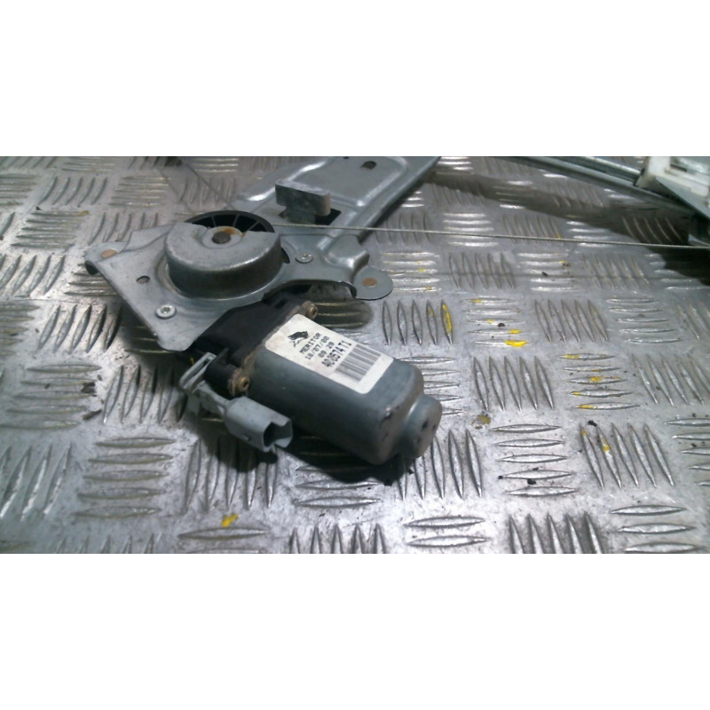 Leve vitre electrique arriere droit CITROEN XSARA Photo n°1