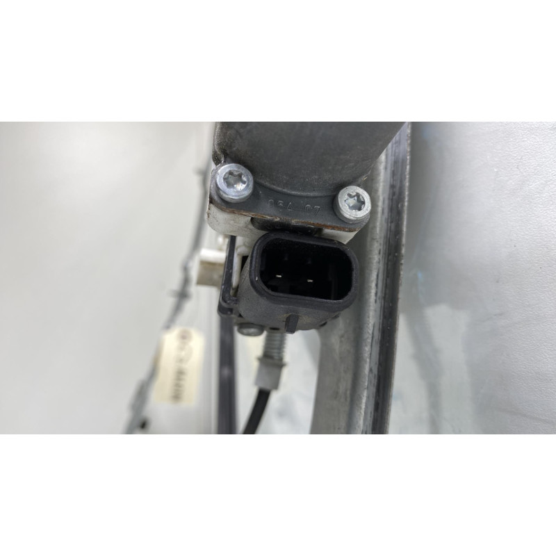 Leve vitre electrique avant droit MITSUBISHI COLT 6 Photo n°9