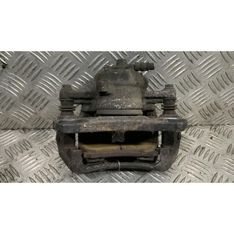Etrier avant droit (freinage) MITSUBISHI COLT 6 Photo n°1