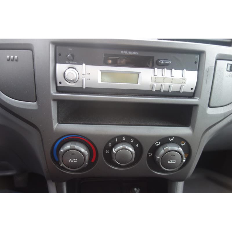 Serrure avant droit HYUNDAI MATRIX Photo n°9