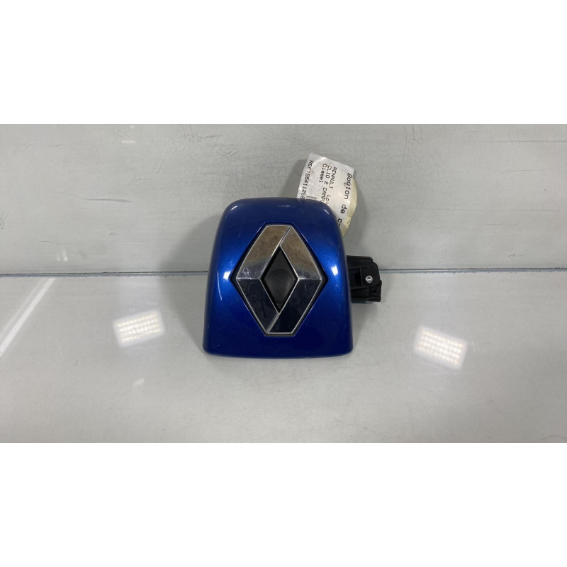 Bouton de coffre RENAULT CLIO 2 CAMPUS Photo n°2