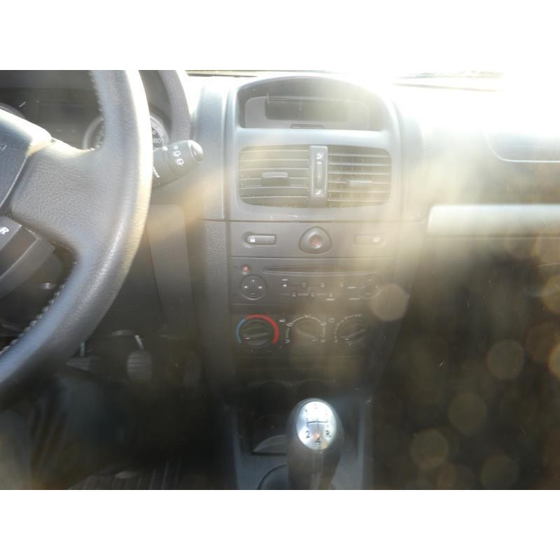 Bouton de coffre RENAULT CLIO 2 CAMPUS Photo n°12