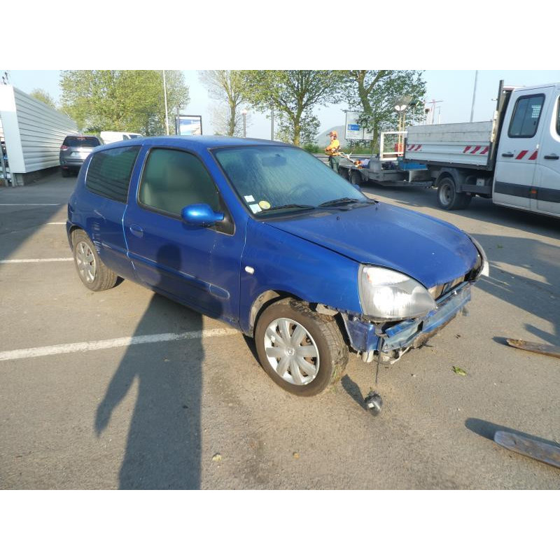 Bouton de coffre RENAULT CLIO 2 CAMPUS Photo n°13