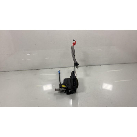 Serrure avant droit FORD MONDEO 3