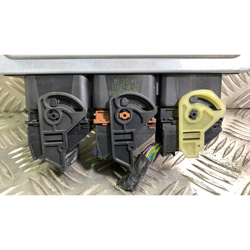 Calculateur moteur FORD MONDEO 3 Photo n°4