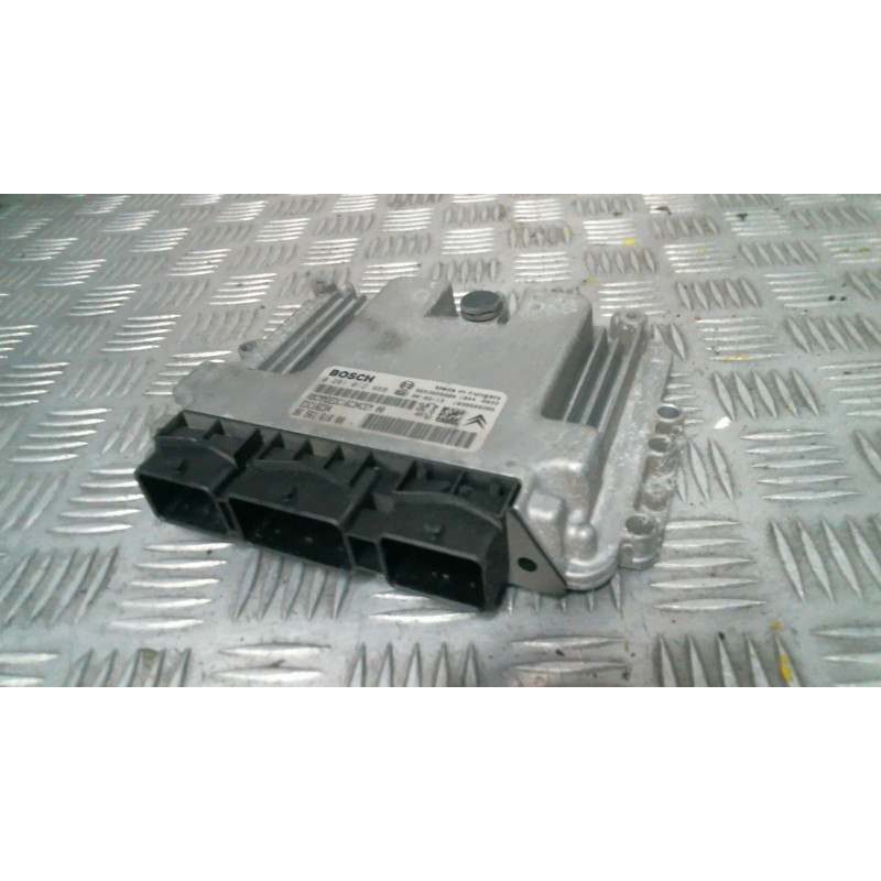 Calculateur moteur CITROEN XSARA PICASSO Photo n°1