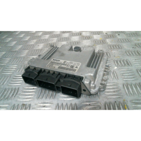 Calculateur moteur CITROEN XSARA PICASSO Photo n°1