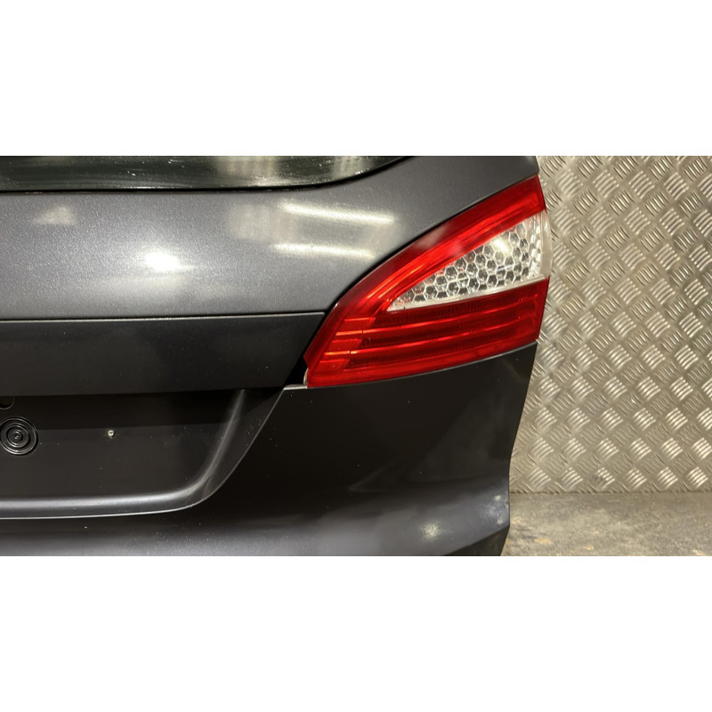 Malle/Hayon arriere FORD MONDEO 3 Photo n°1