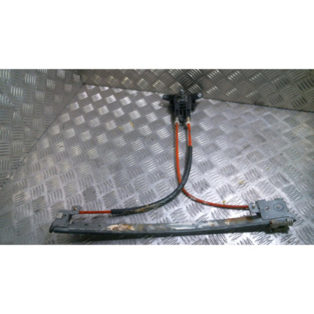 Leve vitre mecanique avant droit PEUGEOT 106