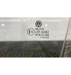 Vitre avant gauche VOLKSWAGEN PASSAT 4