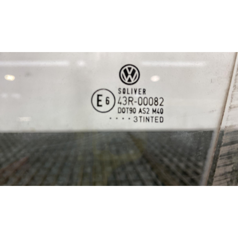 Vitre avant gauche VOLKSWAGEN PASSAT 4 Photo n°3
