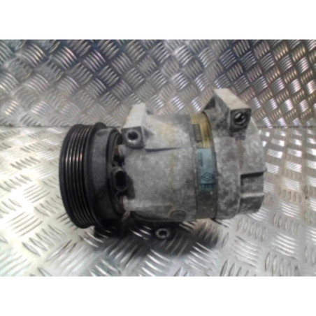 Compresseur clim RENAULT LAGUNA 2 Photo n°1