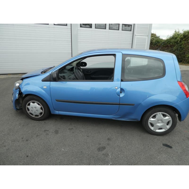Feu arriere secondaire gauche (feux) RENAULT TWINGO 2 Photo n°12