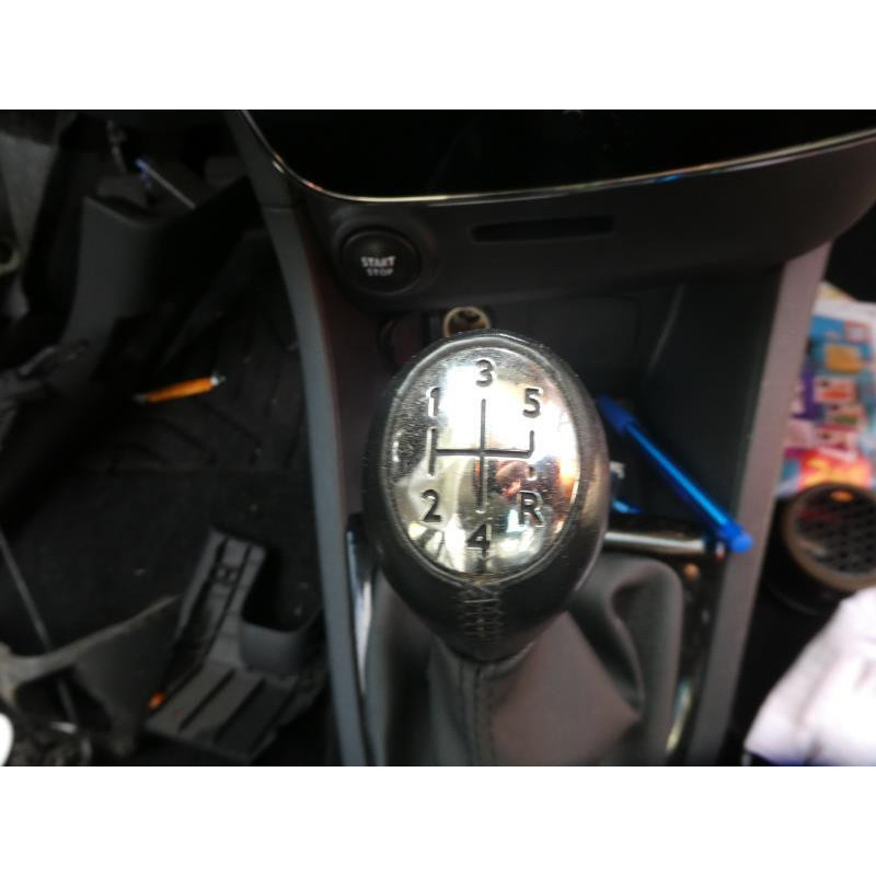 Verin de coffre RENAULT CLIO 4 Photo n°3