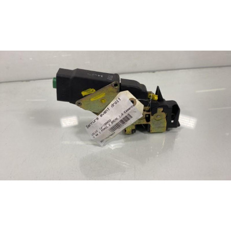 Serrure avant droit VOLVO V 40 1