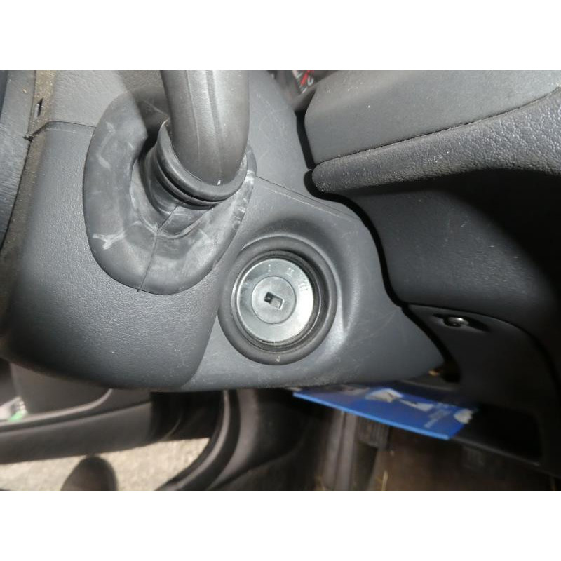 Serrure avant droit VOLVO V 40 1 Photo n°4