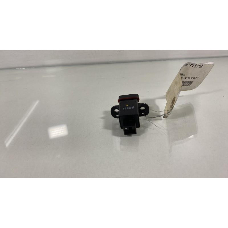 Bouton de warning CHEVROLET AVEO 2 Photo n°2