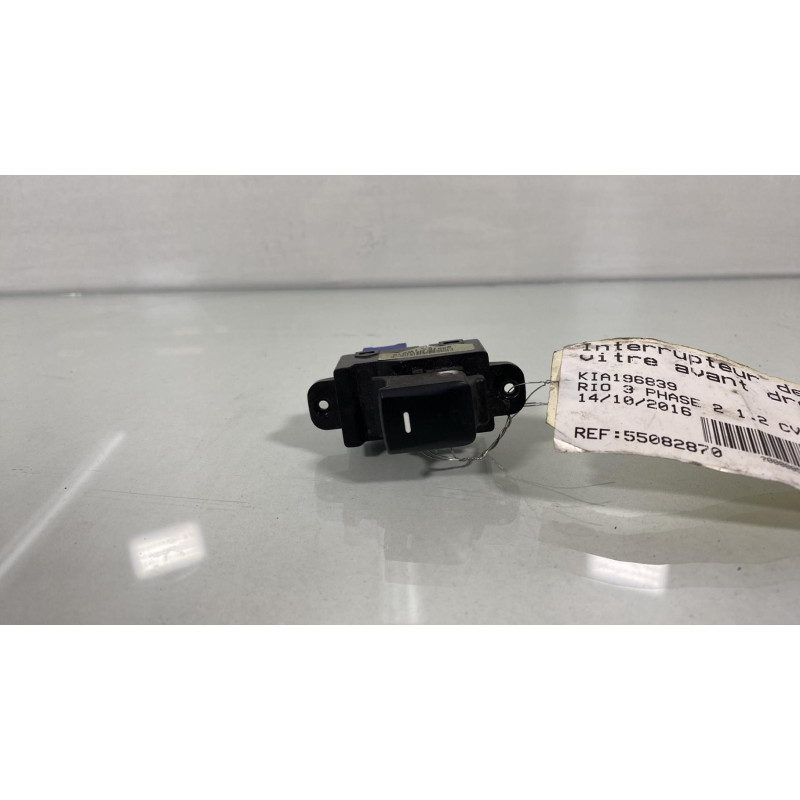 Interrupteur de leve vitre avant droit KIA RIO 3 Photo n°3