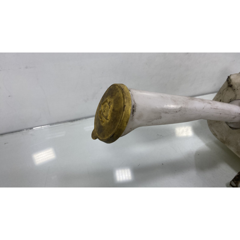 Vase de lave glace NISSAN PRIMERA 4 Photo n°2