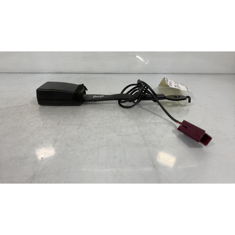 Attache ceinture avant droit FORD FIESTA 6 Photo n°1
